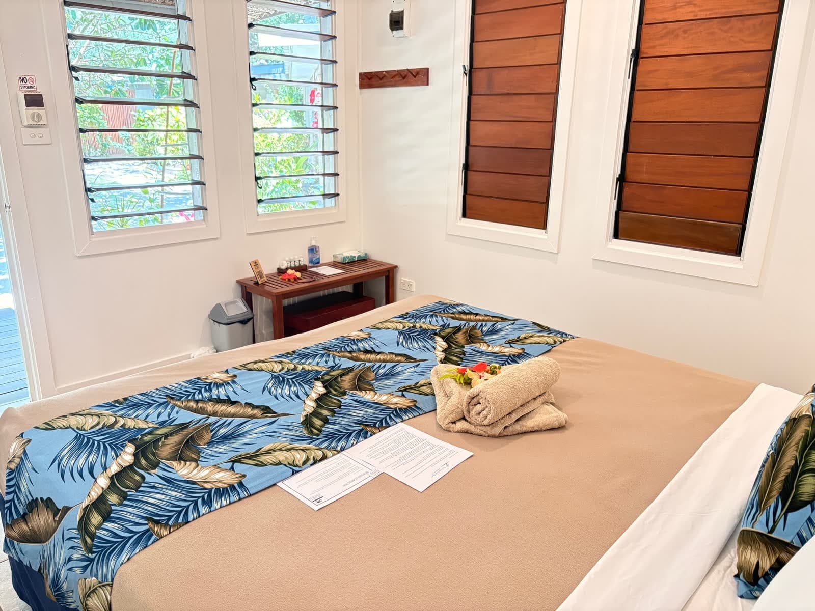 Deluxe Beachfront Villa