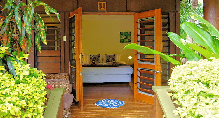Bungalow — photo 2 of 3
