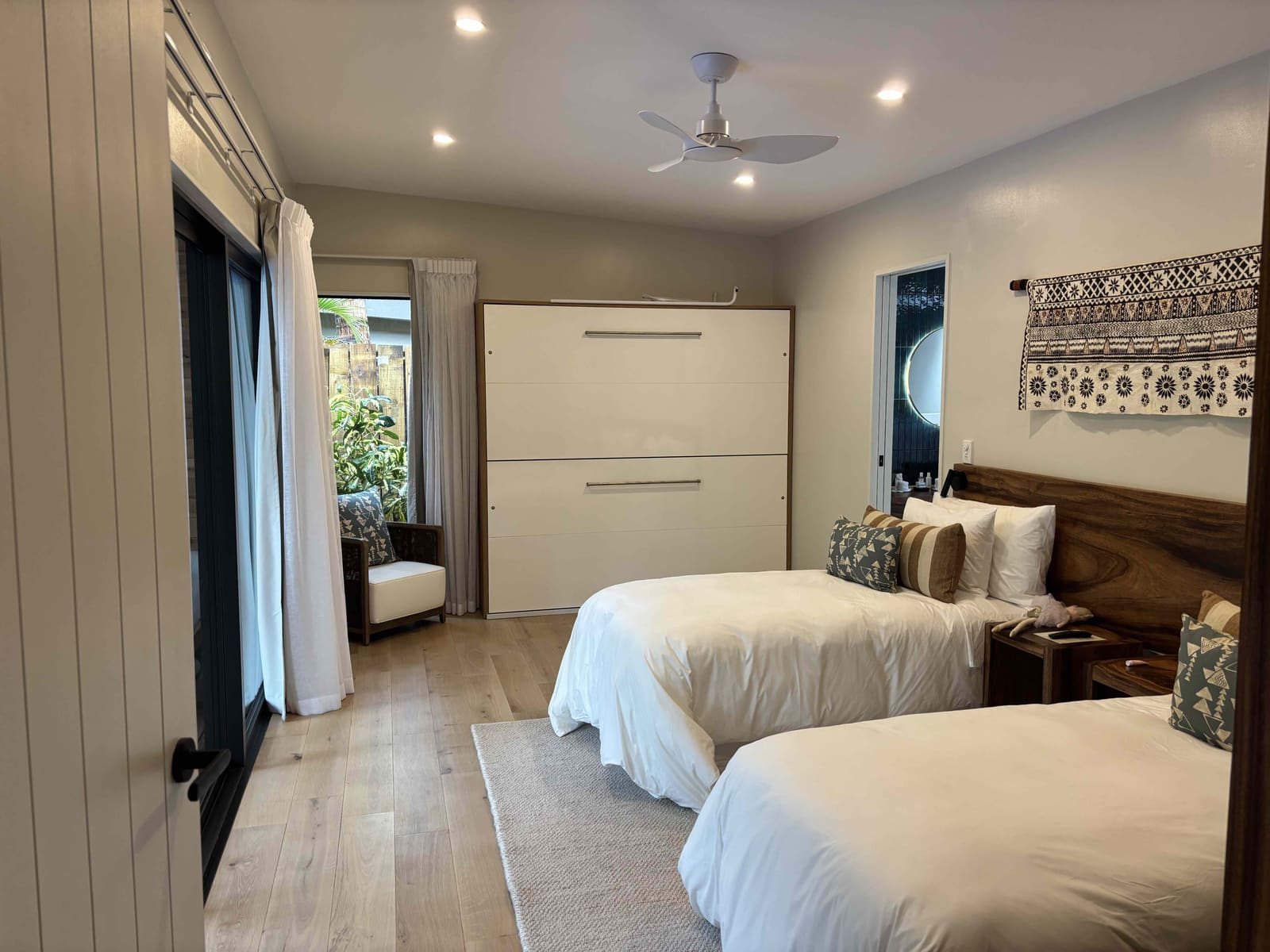 Two Bedroom Home w Pool — photo 4 of 16